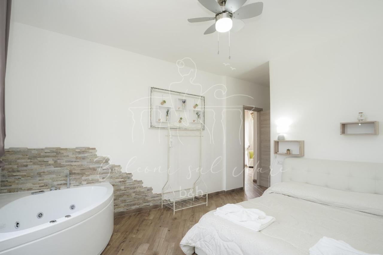 Balconi Sul Mare Bed & Breakfast